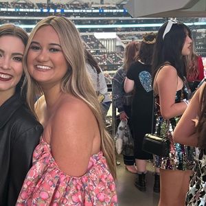 Meet your Posher, Nikki